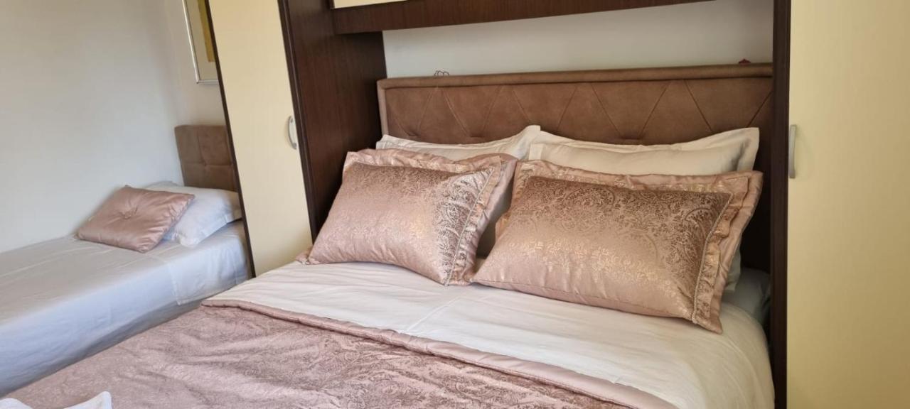 Holiday Home Zezevica - Heated Pool Sestanovac Ngoại thất bức ảnh