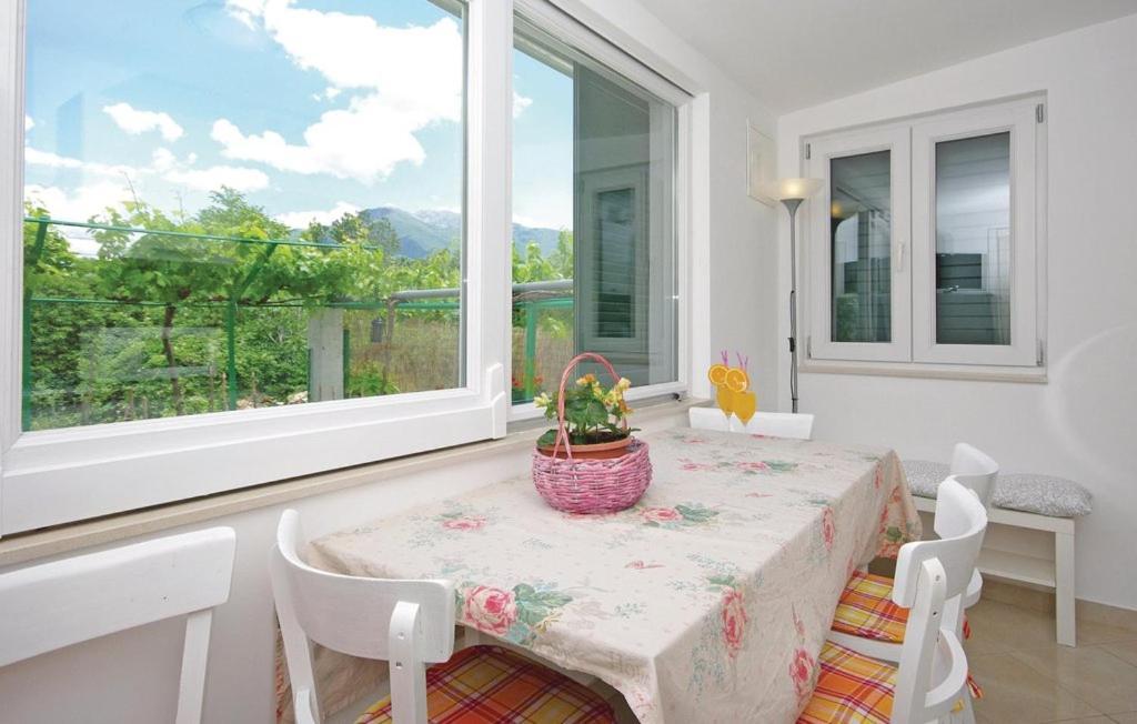 Holiday Home Zezevica - Heated Pool Sestanovac Ngoại thất bức ảnh