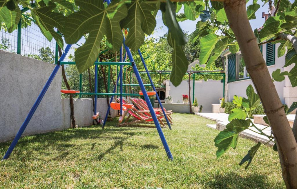 Holiday Home Zezevica - Heated Pool Sestanovac Ngoại thất bức ảnh