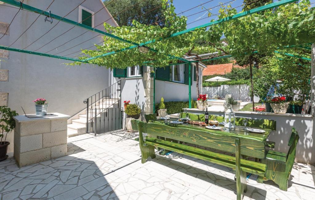 Holiday Home Zezevica - Heated Pool Sestanovac Ngoại thất bức ảnh
